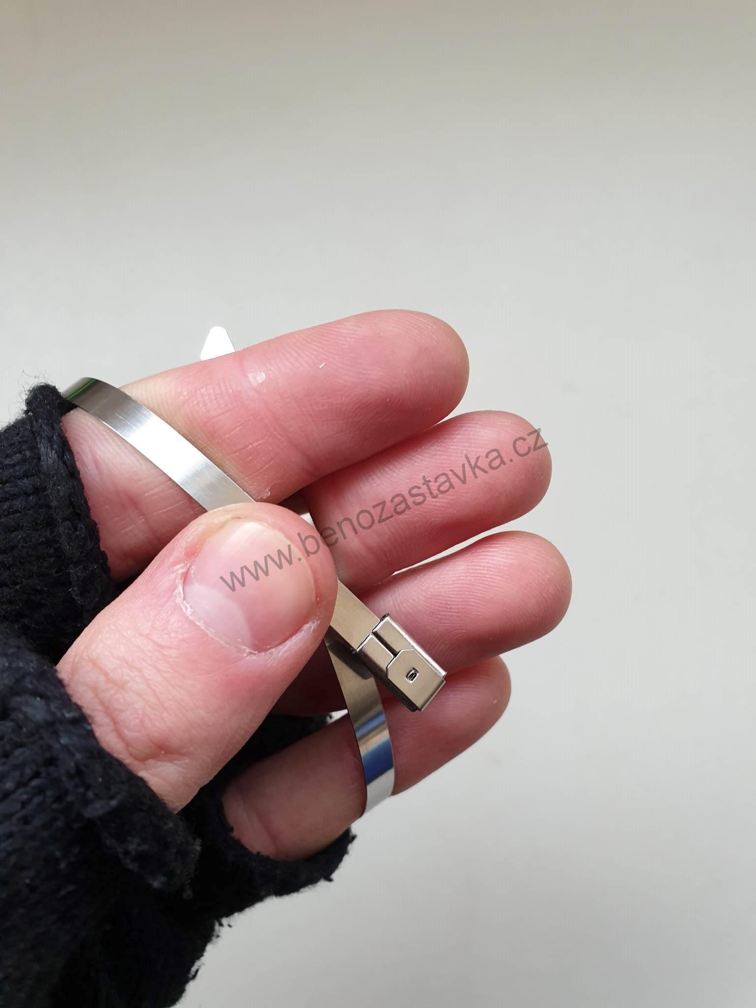 Pásky stahovací nerezové 350x4,6mm 50ks