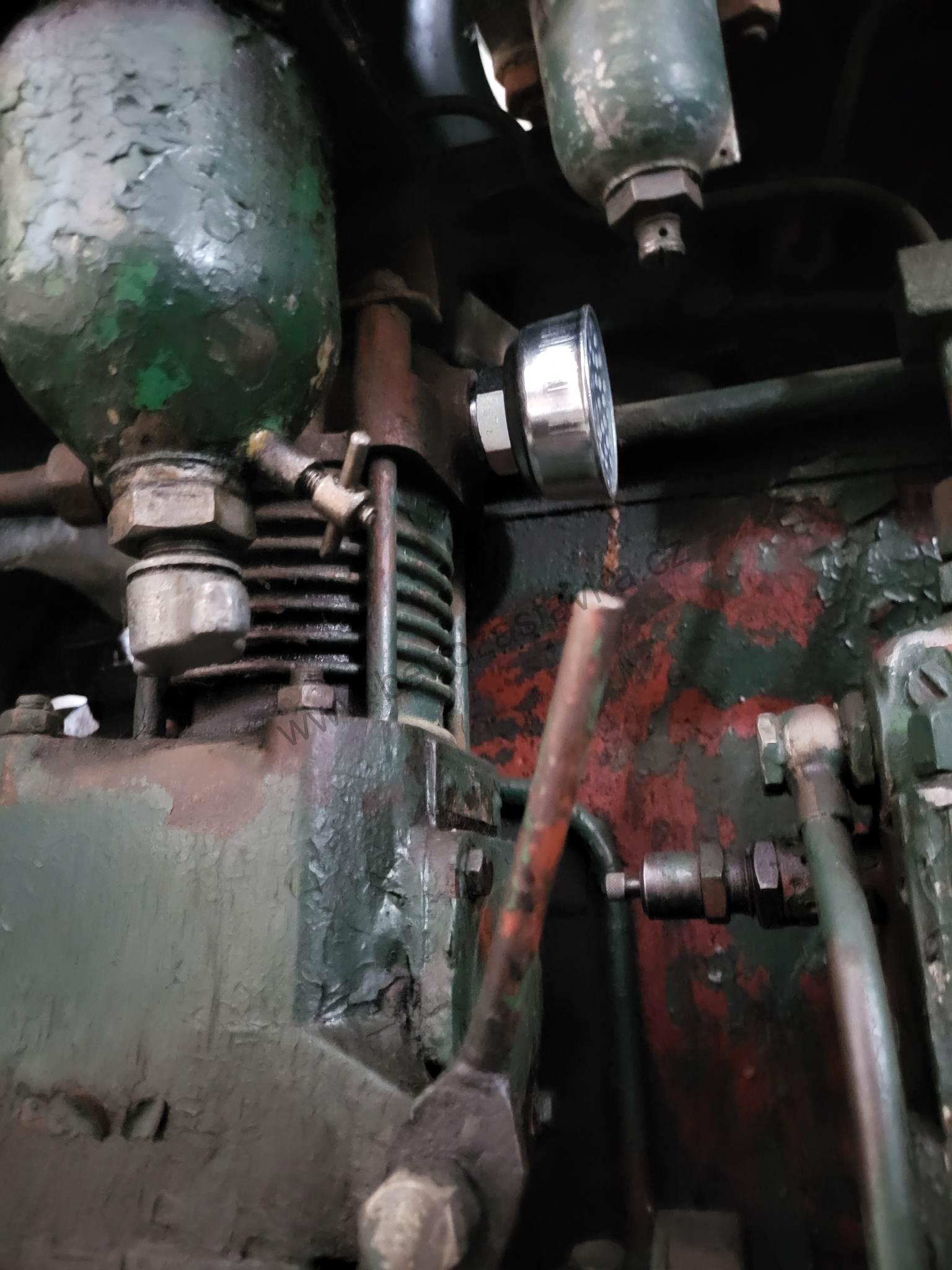 Čistič vzduchu kompresoru, filtr - Zetor Super 50