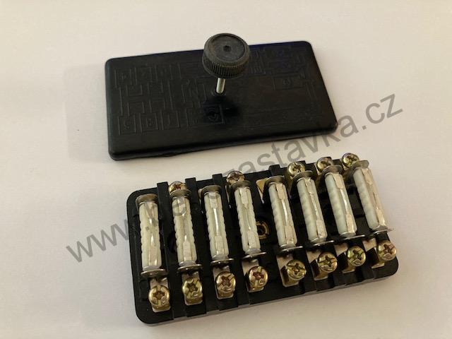 GRANIT Pojistková skříňka 8 poloh, 100x50x30 - Zetor