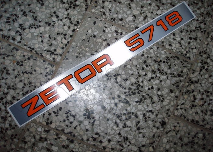 Nápis Zetor 5718 - Zetor URI