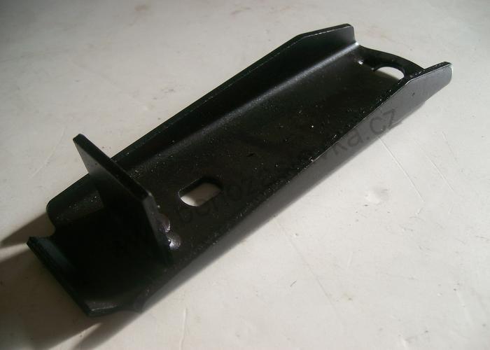 Vypínací páčka pomocného náhonu - Zetor URI