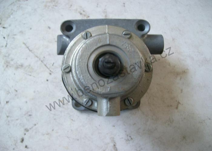 Přetlakový regulátor - Zetor URII