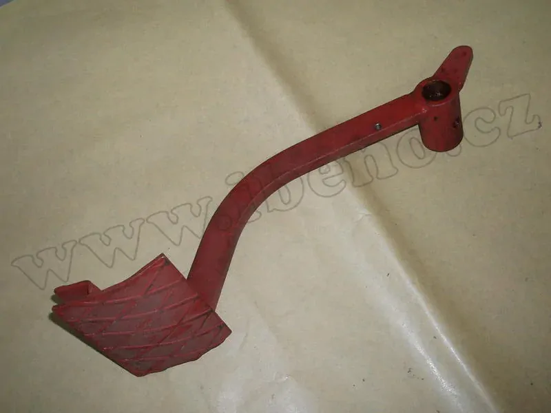 Vnitřní pedál - Zetor