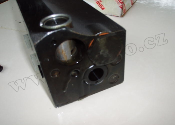 Rozvaděč hydrauliky, kostka - Zetor URI