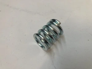 Pružina pod nádrž a chladič (24/19/3,5) - Zetor 25 A/K