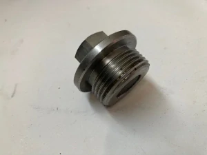 Výpustná zátka oleje motoru s magnetem M30x2 - Zetor 25 A/K