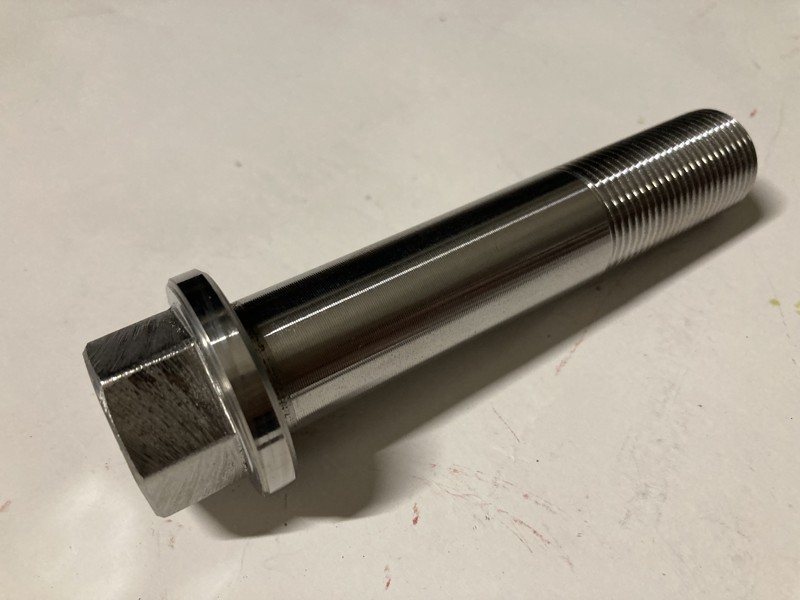 Šroub zadního náboje kola M20x1,5x95 - Zetor 25 A/K