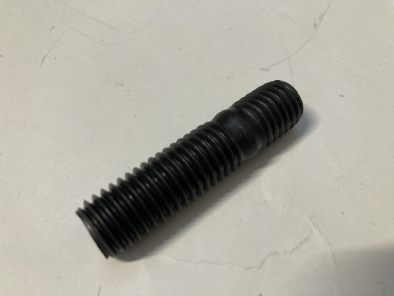 Šroub konzoly přední osy - M12x35 - Zetor 25 A/K