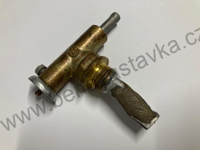 Palivový kohout se sítkem pravoúhlý na hadici 6 mm - - Zetor 25 A/K/N