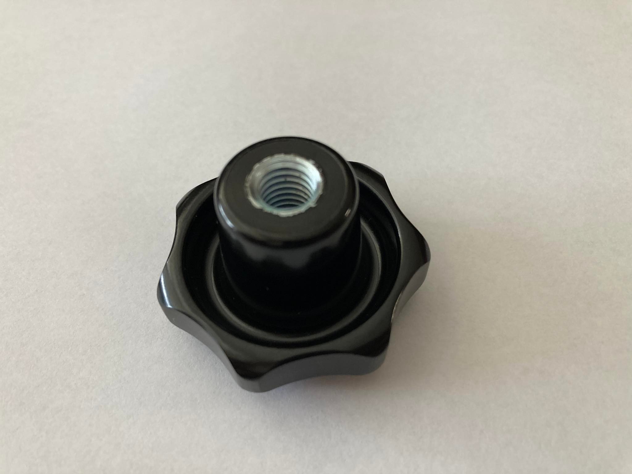 Ruční kolečko M8 - Zetor