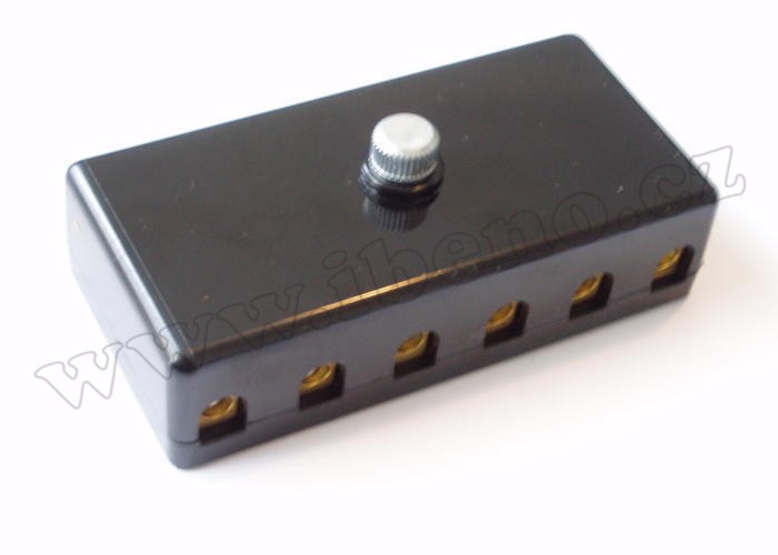 Pojistková skříňka 6 poloh, 90x45x25 - Zetor