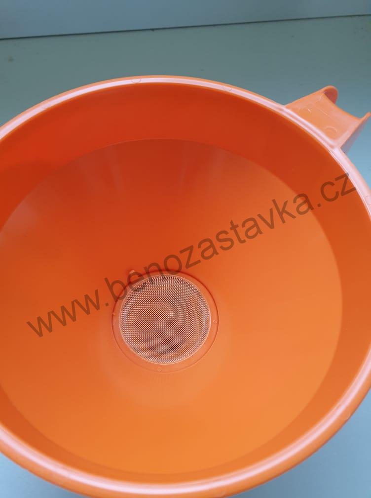 Trychtýř, nálevka 160mm 1,2l