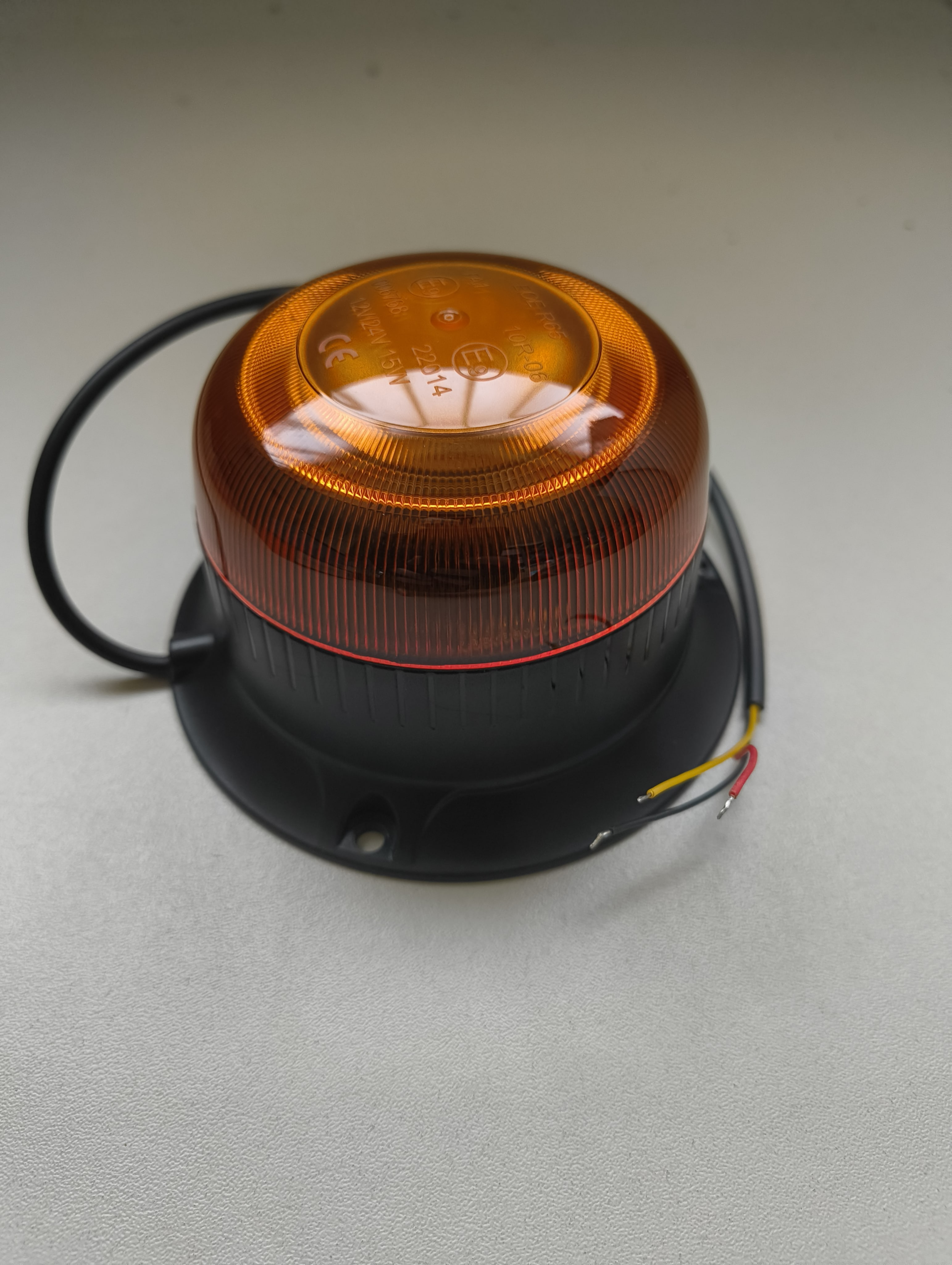 Maják LED, nízký profil, 15W, 12/24 V, oranžový, šroubovací, Ø 86x67 mm