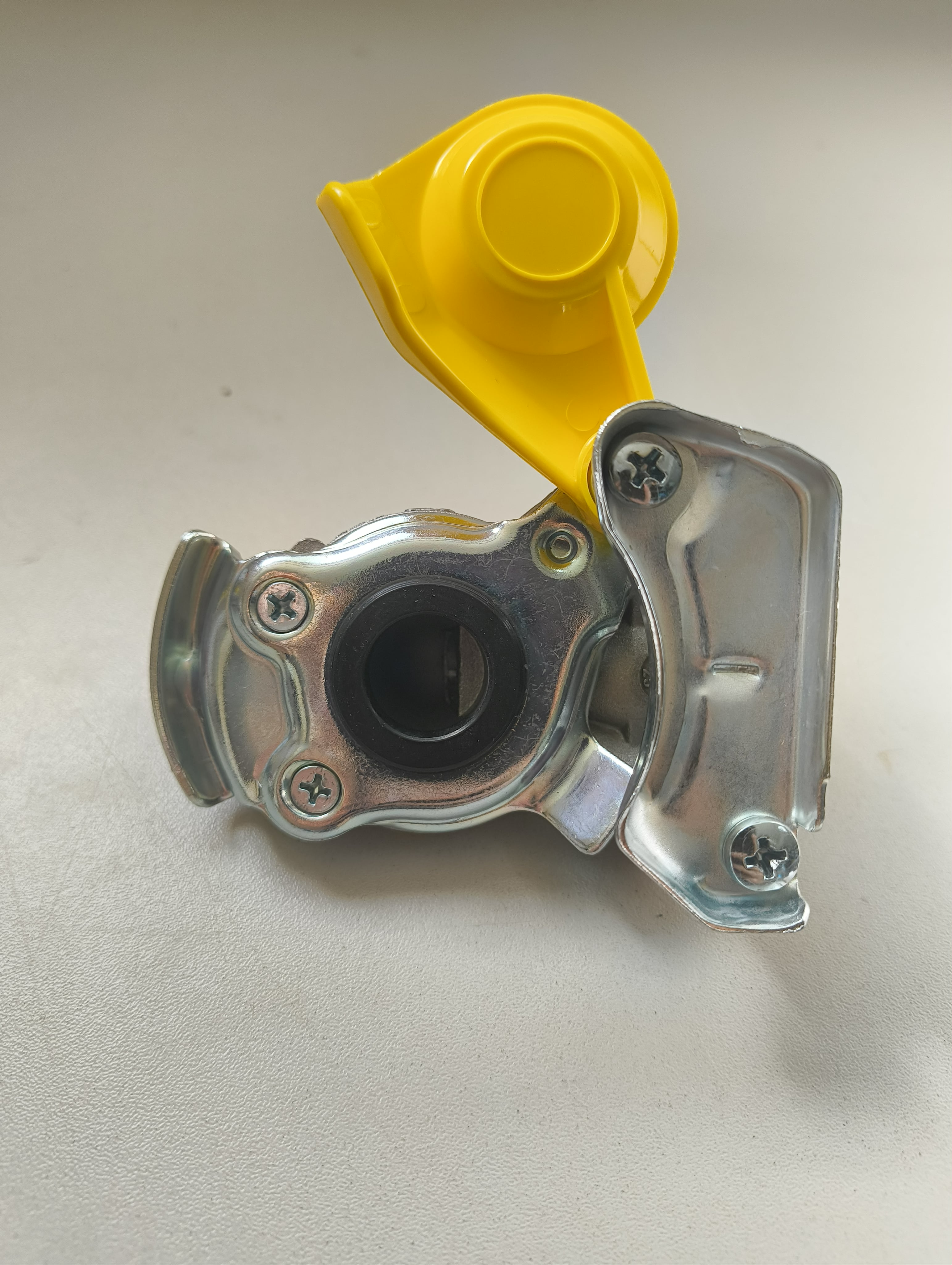 Hlava spojky - tahač, návěs / M22x1,5 žlutá, vedení brzd