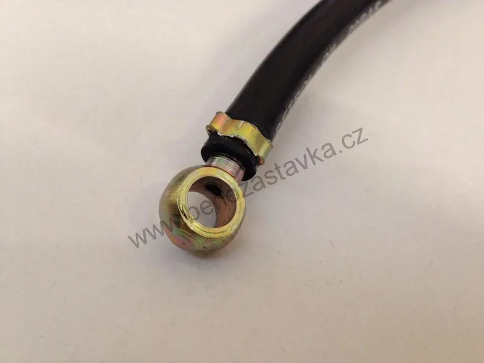 Odpadové potrubí ze vstřikovačů - Zetor URI