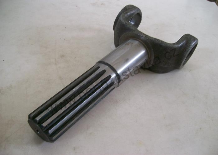 Hřídel kola, hrubé drážkování - Zetor