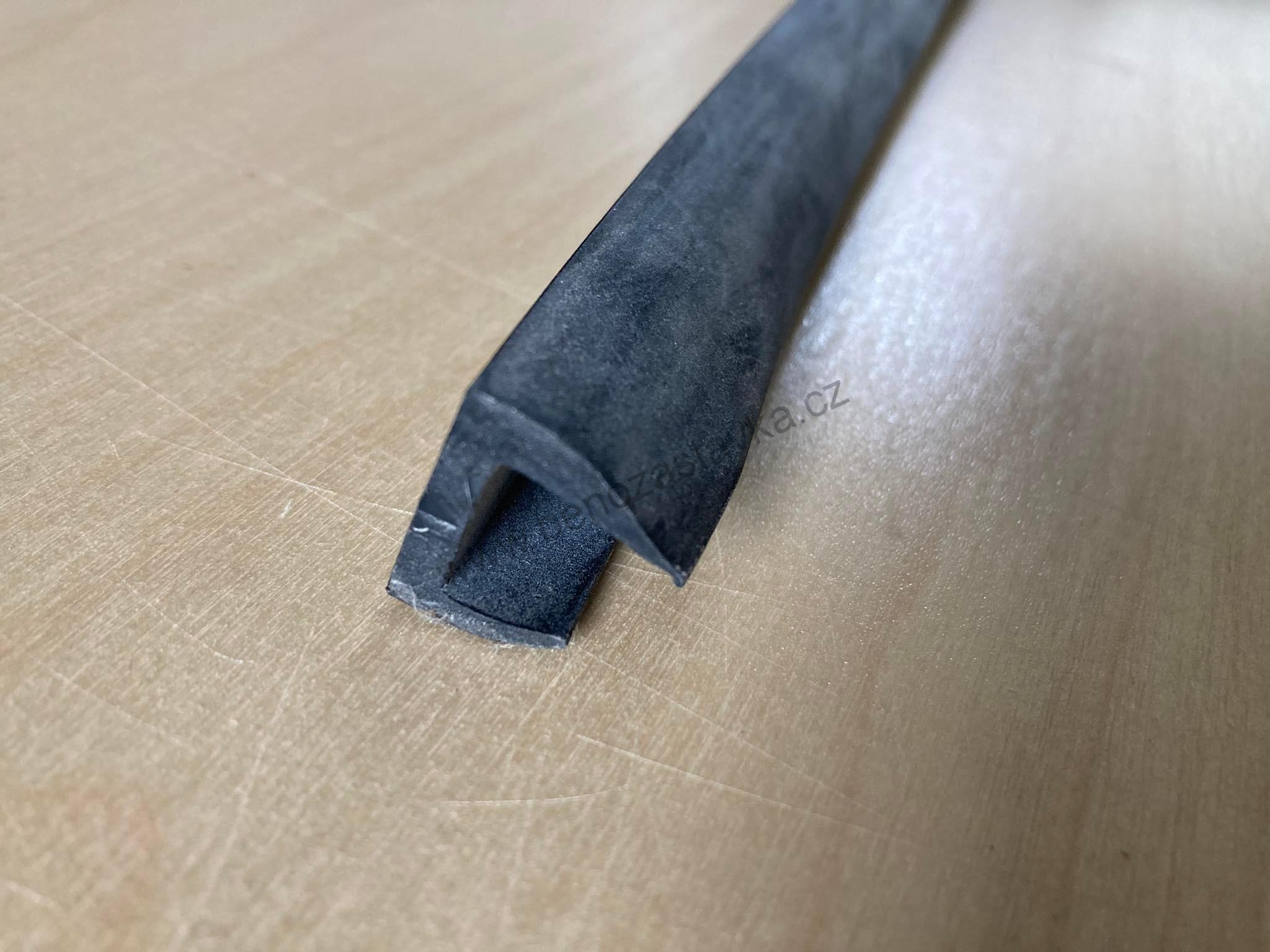 Těsnění Profil U - zadního rámu okna - Zetor