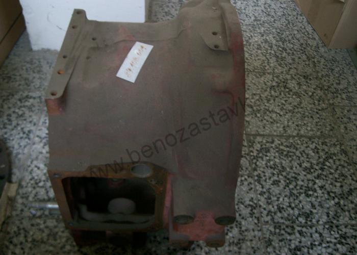 Meziskříň - Zetor URII