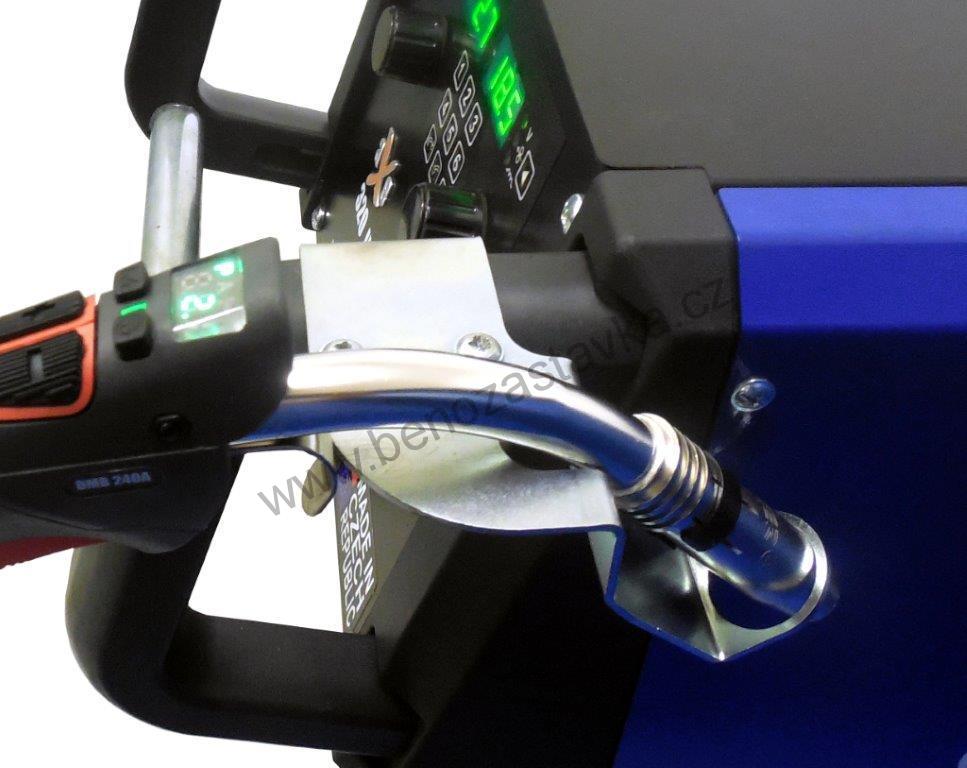 AlF 182 BASIC AXE ODBOČKOVÉ STROJE