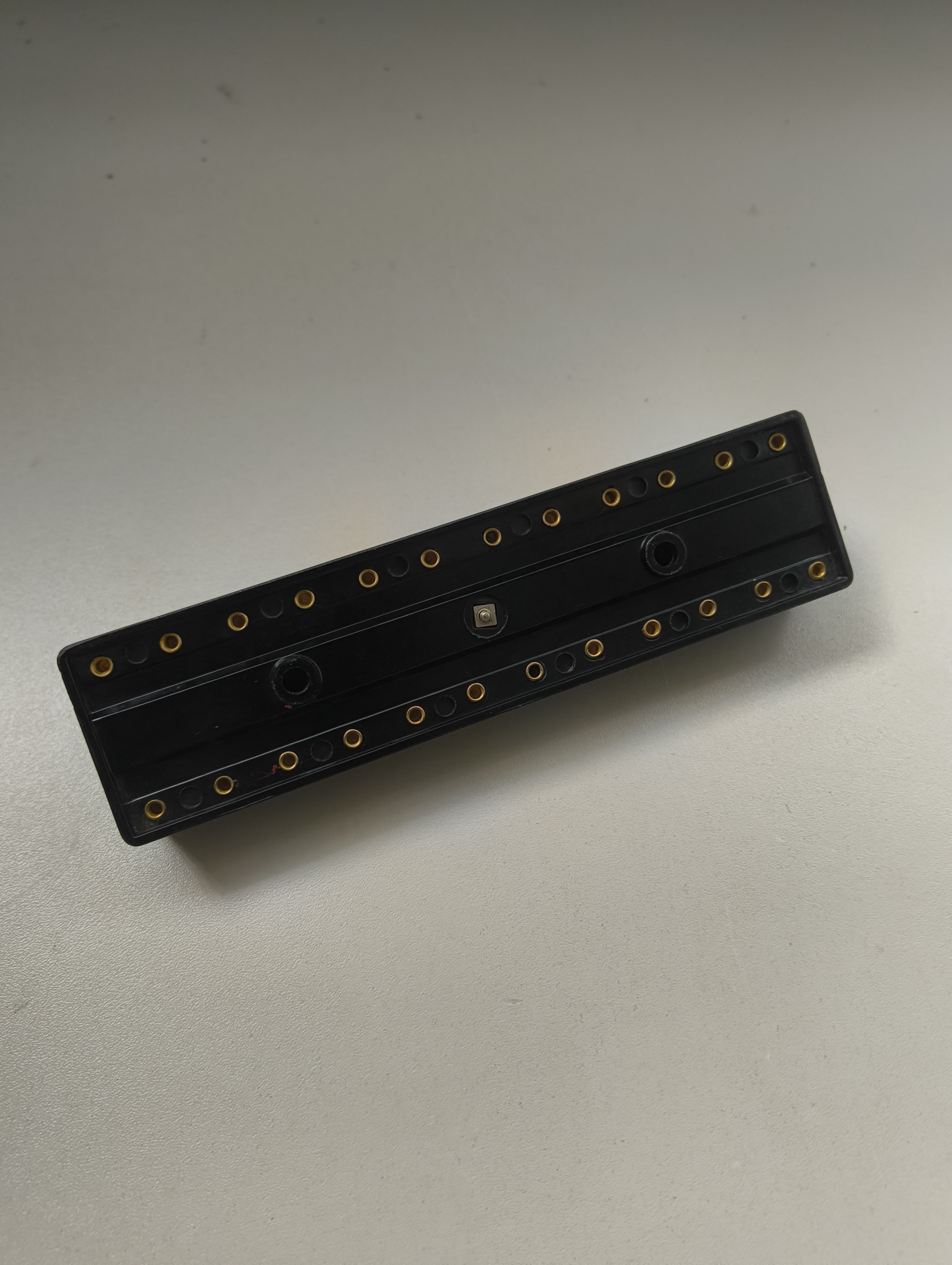 Pojistková skříňka 12 poloh, 180x45x30 - Zetor