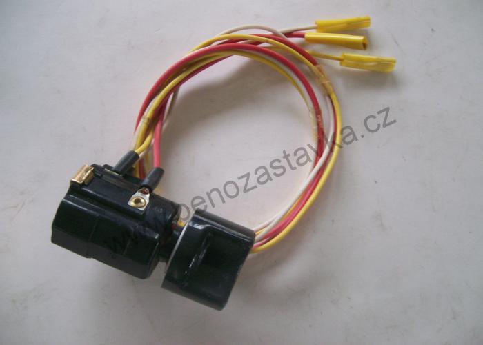 Přepínač ventilátoru topení - Zetor