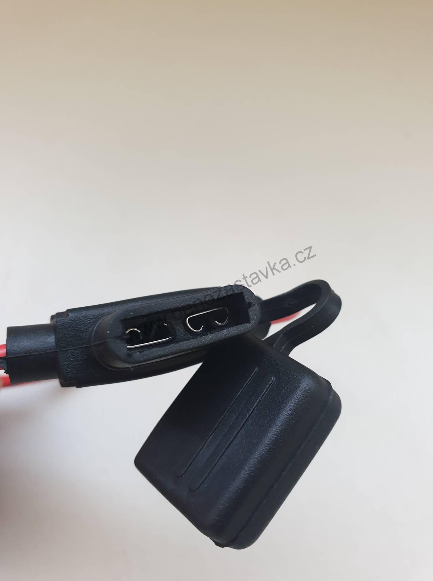 Držák pojistek - do 32V - vodotěsný - 2,5mm2