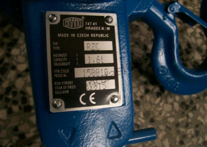 Zvedák řehtačkový RZC/1,6t x 1,5m - článkový řetěz B1