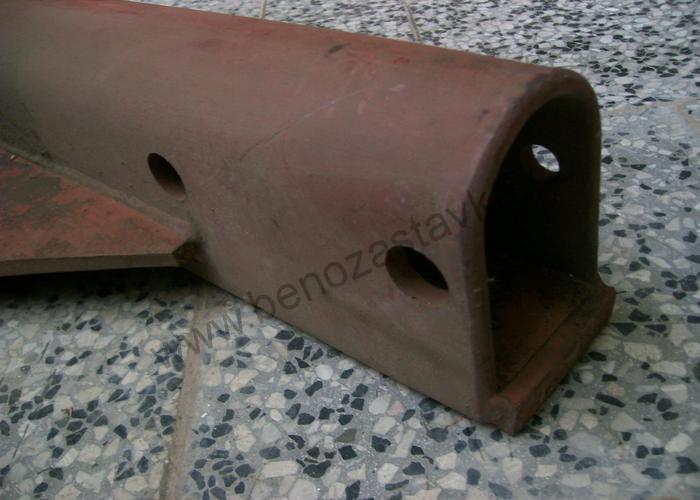 Těleso nápravy - Zetor URII