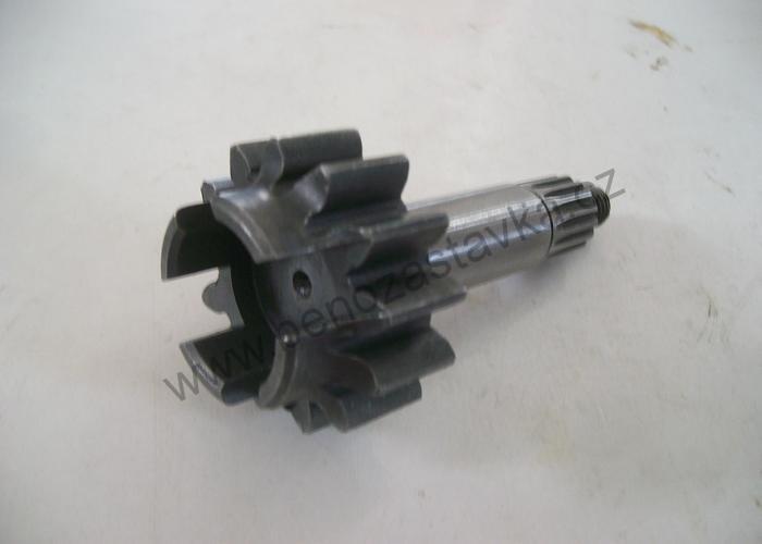 Ozubené kolo s hřídelem - Zetor