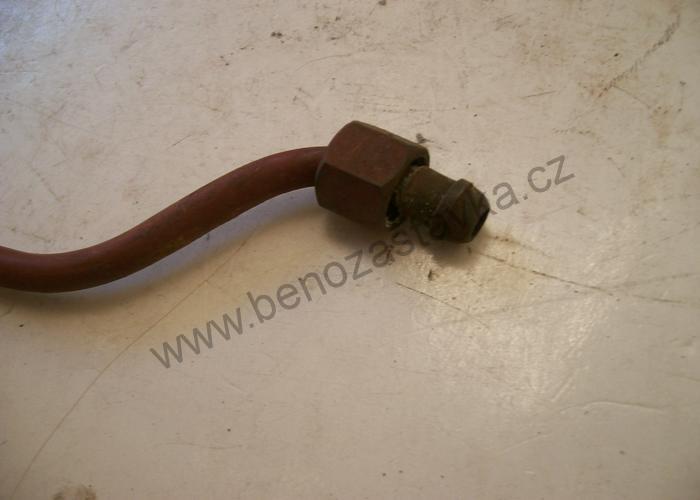 Odpadové potrubí - Zetor URII