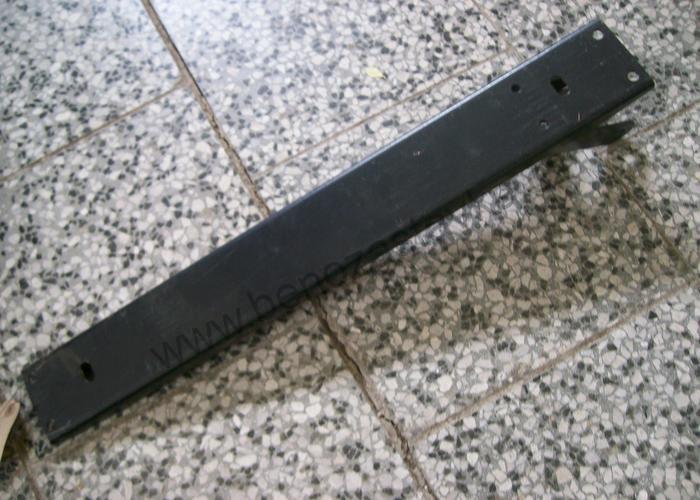 Zadní příčka úplná - Zetor URIII