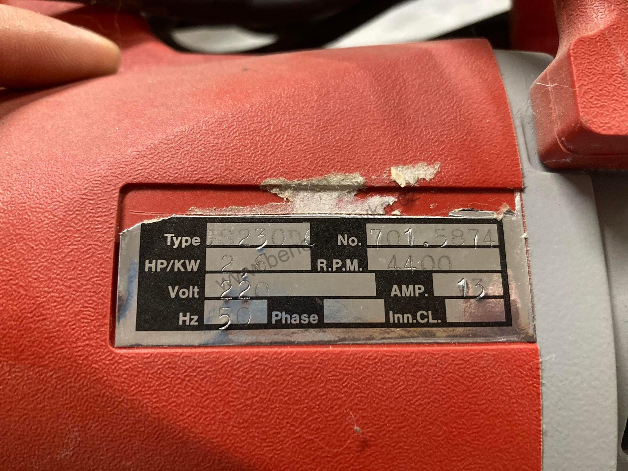 Řezačka spár betonu TYP GS 230D