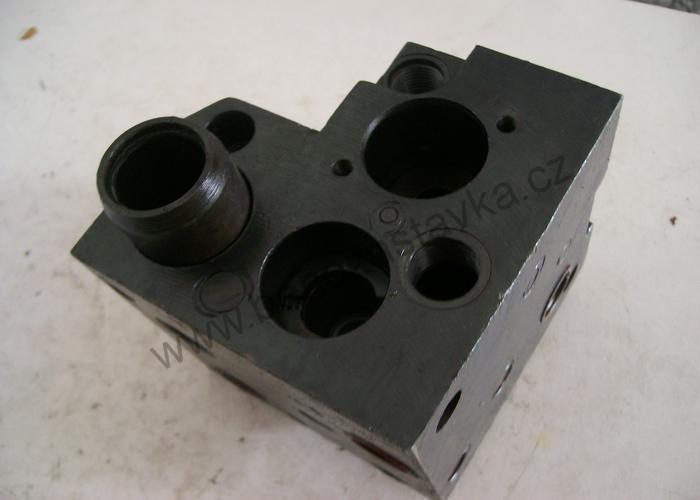 Těleso rozvaděče - Zetor URII