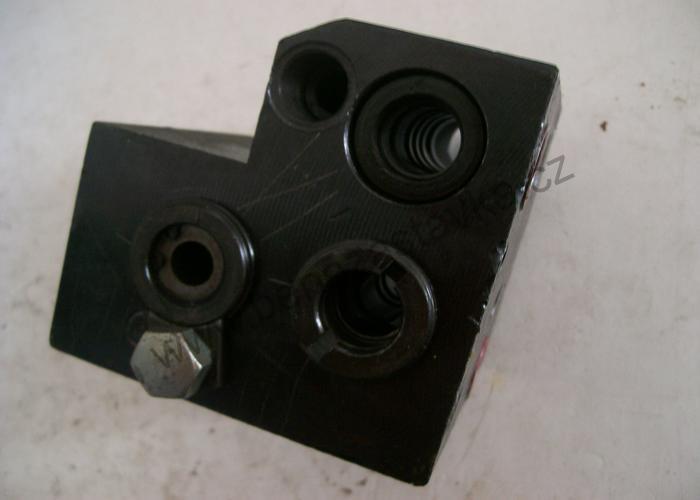 Těleso rozvaděče - Zetor URII