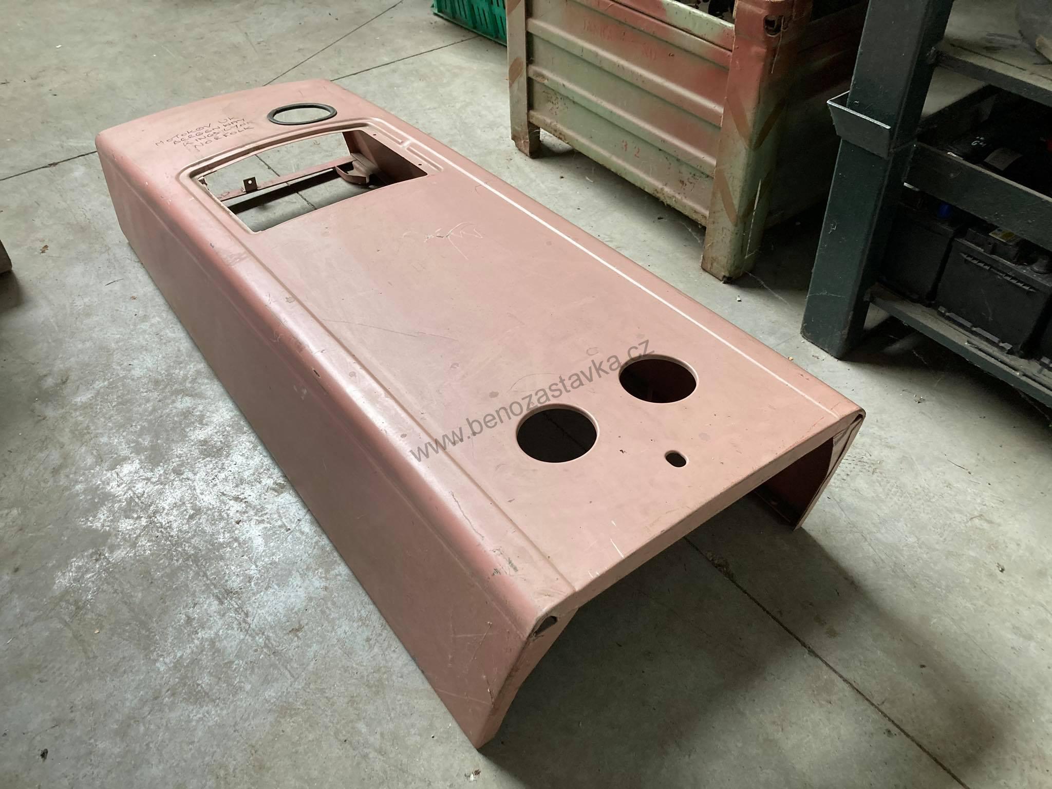 Kapota - Zetor 8520 - 10540